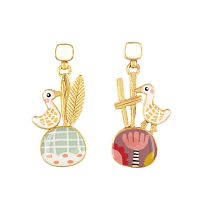 Серьги TARATATA, Plume, асимметрия, с цветной смолой и росписью, TT-E26-11906-20M золотистый