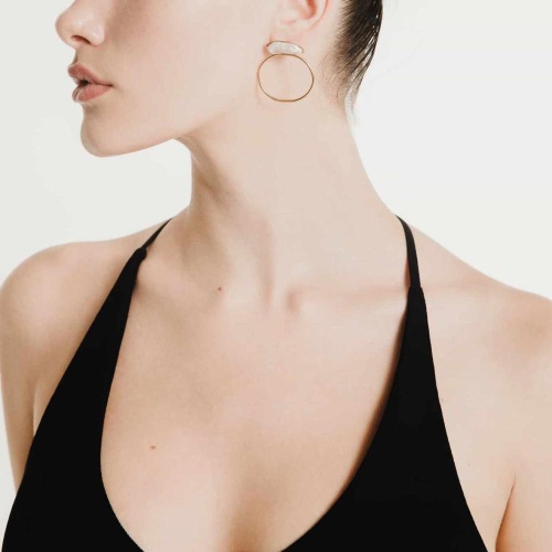 Серьги Katerina Vassou, Louvers, с жемчугом, KV25.2-401359G золотистый фото 2