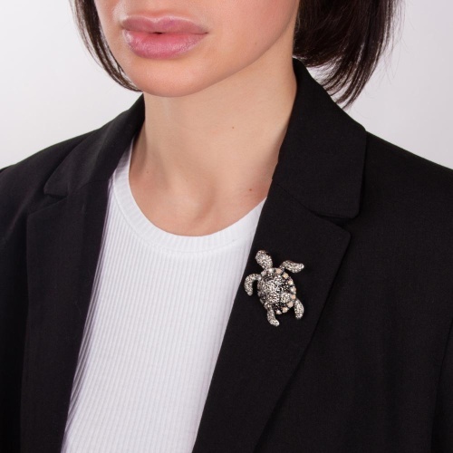 Брошь Moon Paris, черепаха, в обрамлении кристаллов, Mo-22.10-062 серебристый фото 4