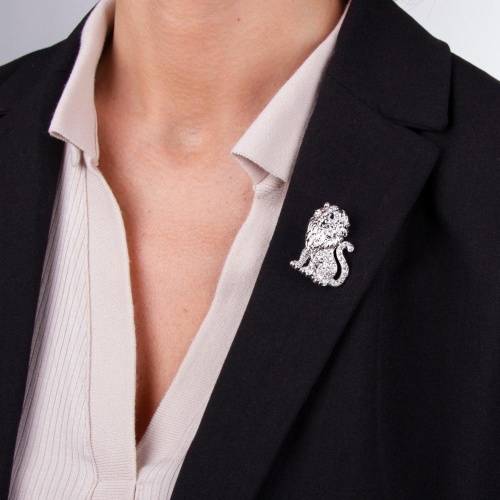 Брошь Moon Paris, Nord, лев, с кристаллами, MoS-22.03-004 серебристый фото 4