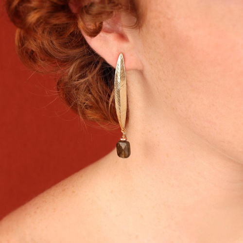 Серьги TARATATA, Olive, с лабрадоритом и тонированным гематитом, TT-W25-02918-20D золотистый фото 2