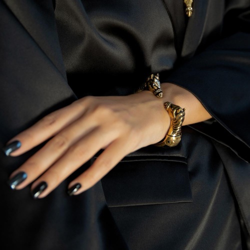 Браслет Polina Firenze, кафф, лошадь с кристаллами и эмалью, PF25.2-BR4321 золотистый фото 7