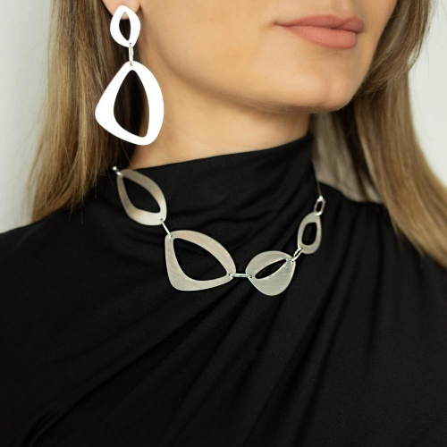 Серьги Dansk Copenhagen, Alaya, с геометрической подвеской, DNSK25.2-3C2501006 серебристый фото 2