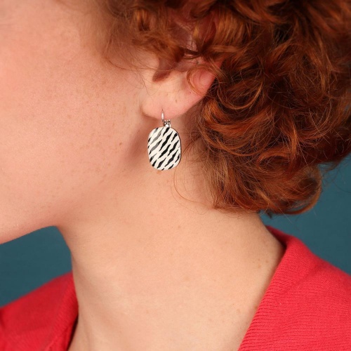 Серьги TARATATA, Gomme, с цветной смолой и узорами, TT-W25-03726-102 черный фото 2