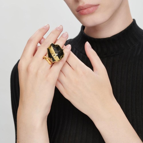 Кольцо Katerina Vassou, Poppy, незамкнутое, с цветочным узором, KV23.2-303733 черный фото 5