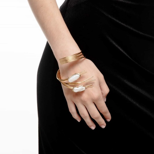 Браслет Katerina Vassou, Hesperia, кафф с жемчугом, KV26.1-308357G золотистый фото 5