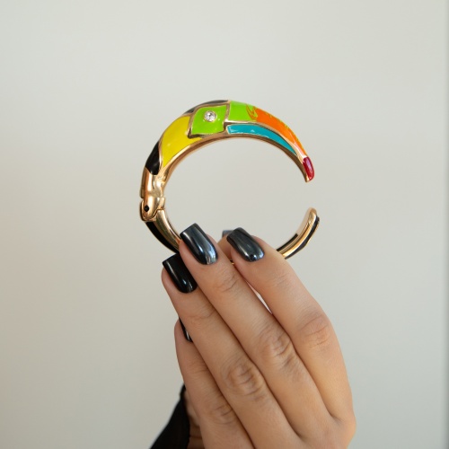 Браслет Polina Firenze, кафф, тукан с эмалью и кристаллами, PF25.2-BR4319 золотистый фото 3