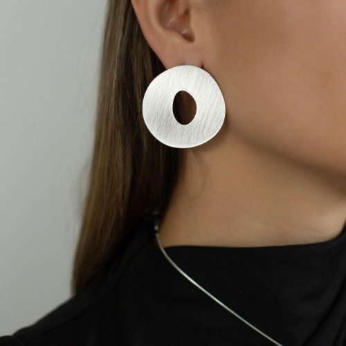 Серьги Dansk Copenhagen, Alaya, в форме неправильного овала, DNSK25.2-3C2407001 серебристый фото 2