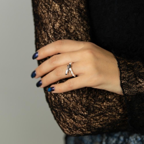 Кольцо Lanzerotti, Pianoforte, стрейч, с жемчугом и гематитом, LZ-26.01-025 белый фото 2