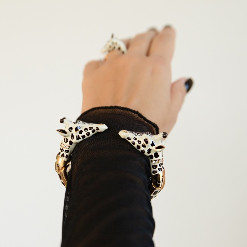 Браслет Polina Firenze, кафф, жираф с кристаллами и эмалью, PF25.2-BR2451 бежевый фото 4