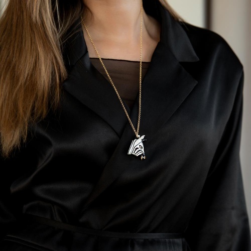 Колье Polina Firenze, зебра с кристаллами и эмалью, PF25.2-PE4284 белый фото 4