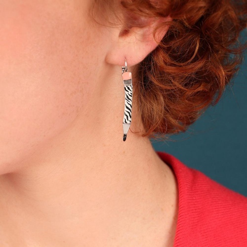 Серьги TARATATA, Gomme, асимметричные, цветная смола с узорами, TT-W25-03725-102 черный фото 2