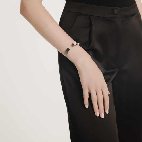 Браслет Katerina Vassou, Core, кафф, с жемчугом, KV24.2-401341B серебристый фото 3