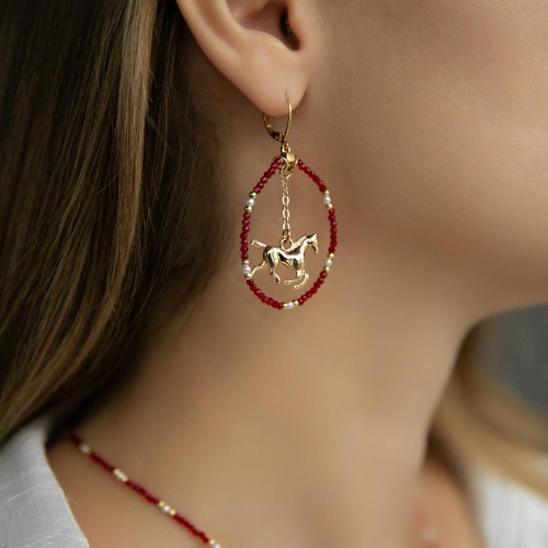 Серьги Lanzerotti, Mustang, перламутр, кристаллы, подвеска-лошадь, LZ-25.11-349 красный фото 2